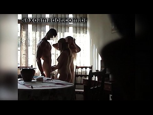 ❤️ Le amiche del sesso invitano un uomo gigante e una cosa a tre con lui ️❌ Video di sessoal it.mouthporn.ru ☑